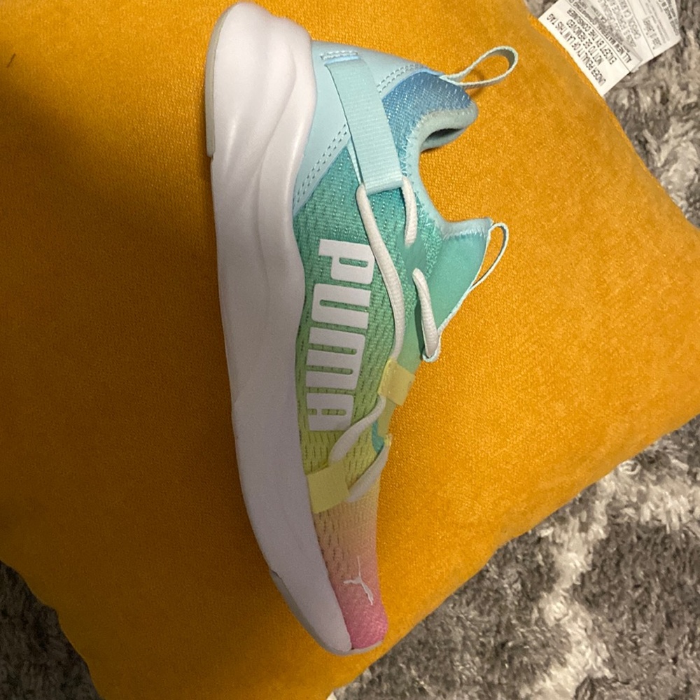 Puma Sneakers